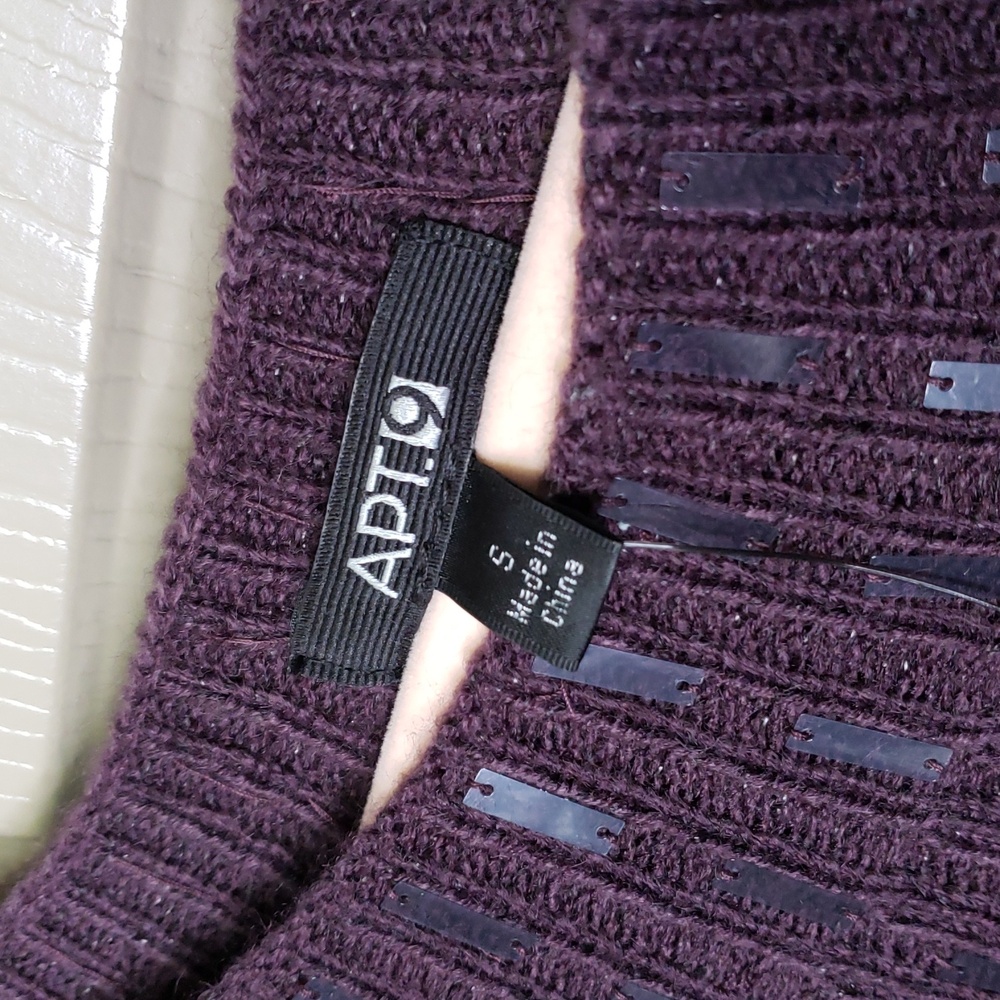 NWT Apt. 9 Women's Plum Satin embellished rib yoke tunic Sweater Size Small - Picture 5 of 7